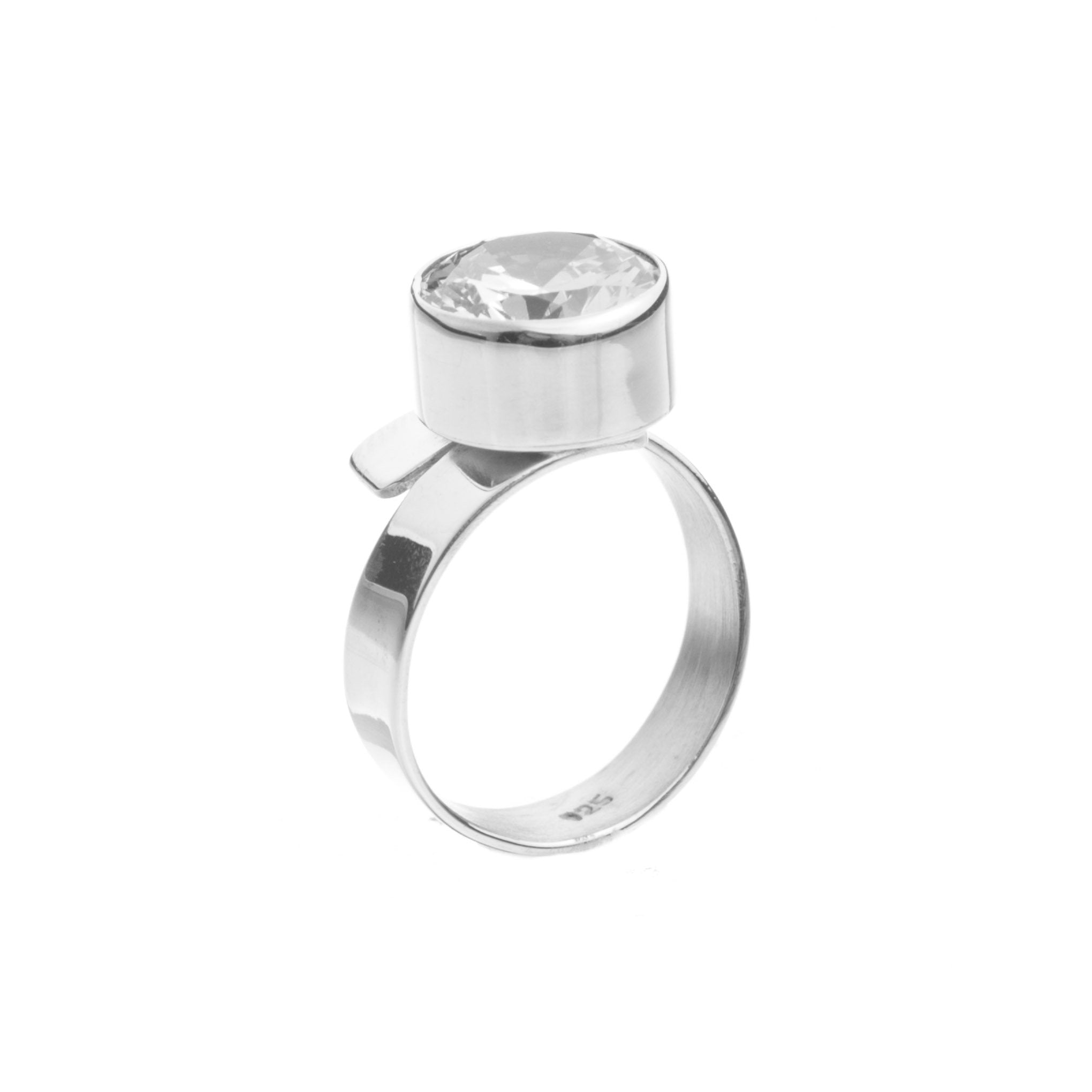 Anillo de Plata con Zirconia