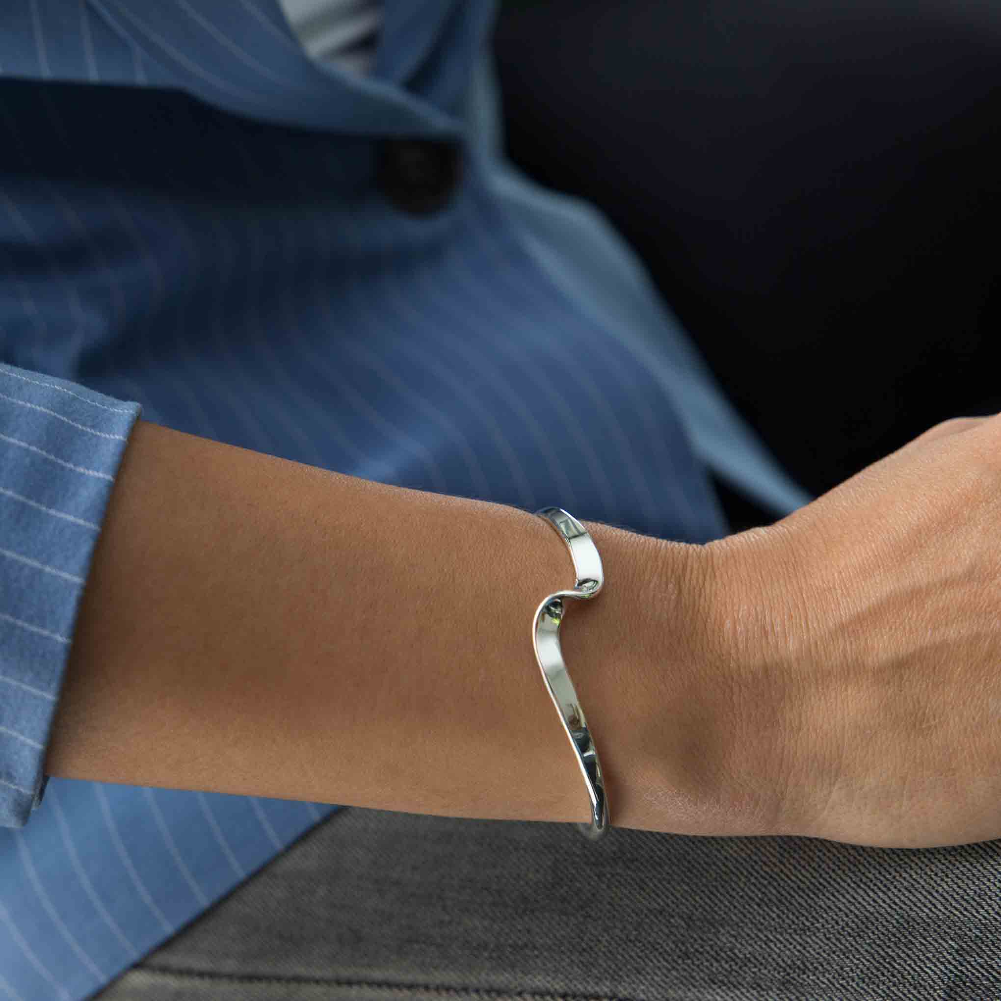 Brazalete rayo ondulado de Plata