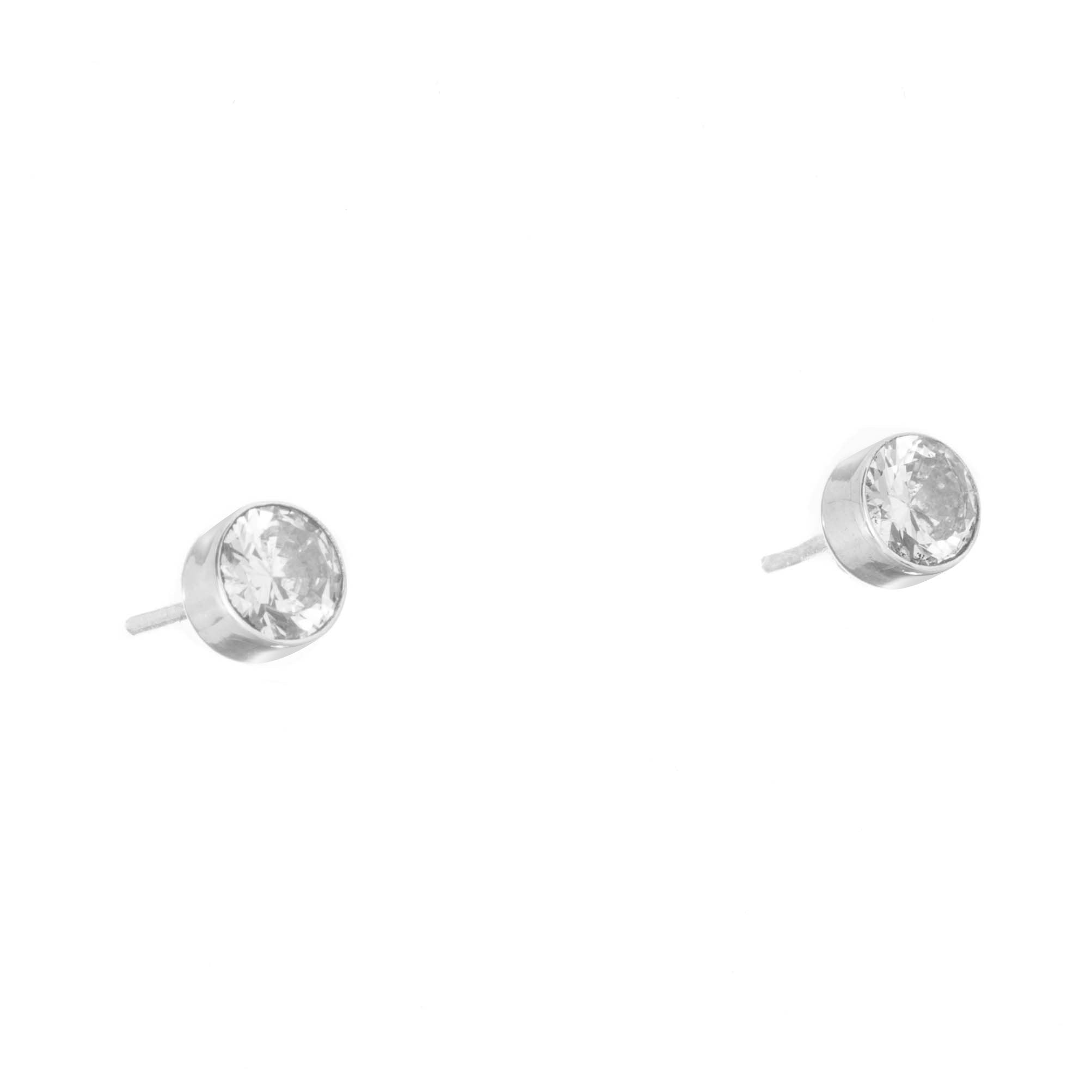 Aretes de zirconias blancas biseladas con Plata