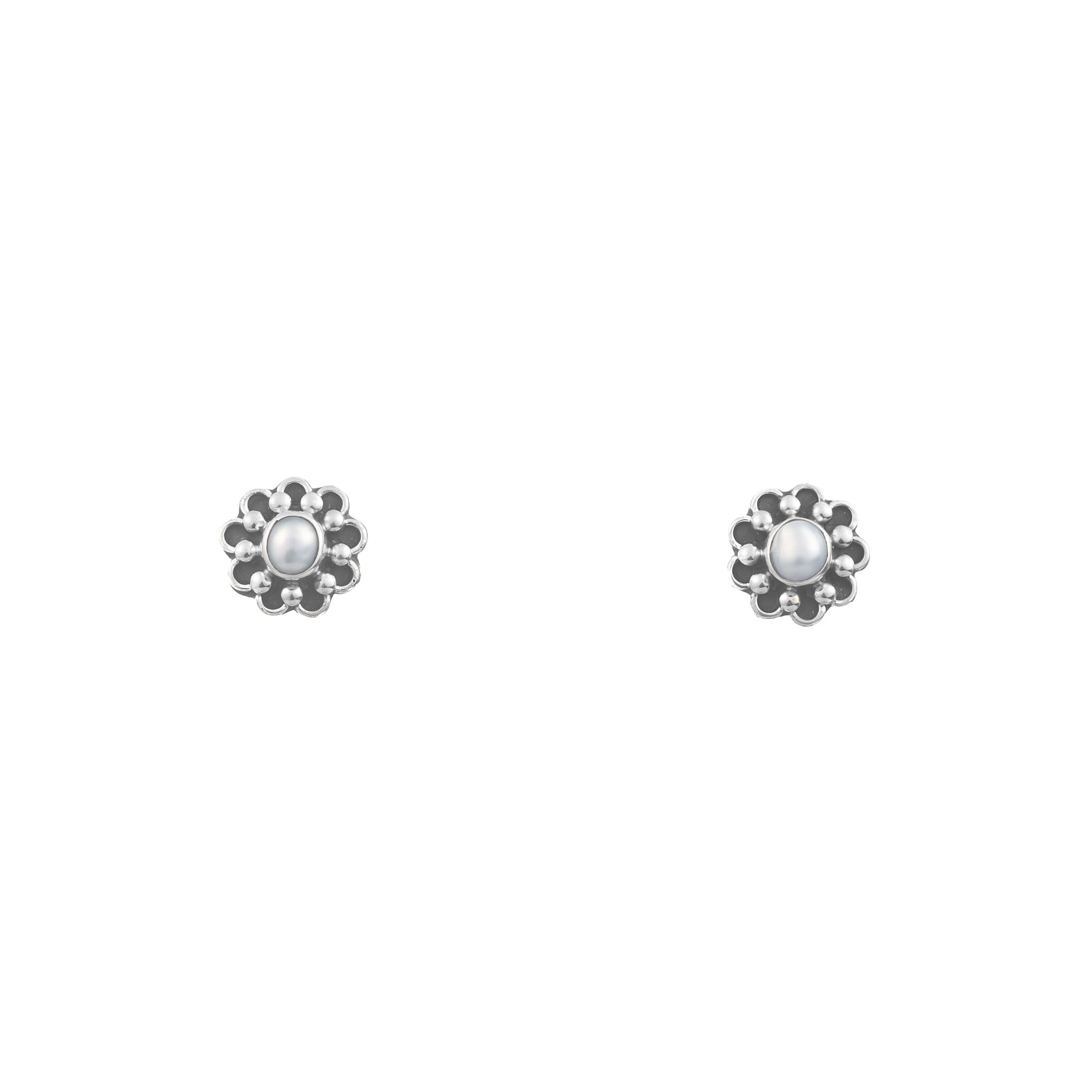 Aretes de plata floreados con perla de plata mexicana