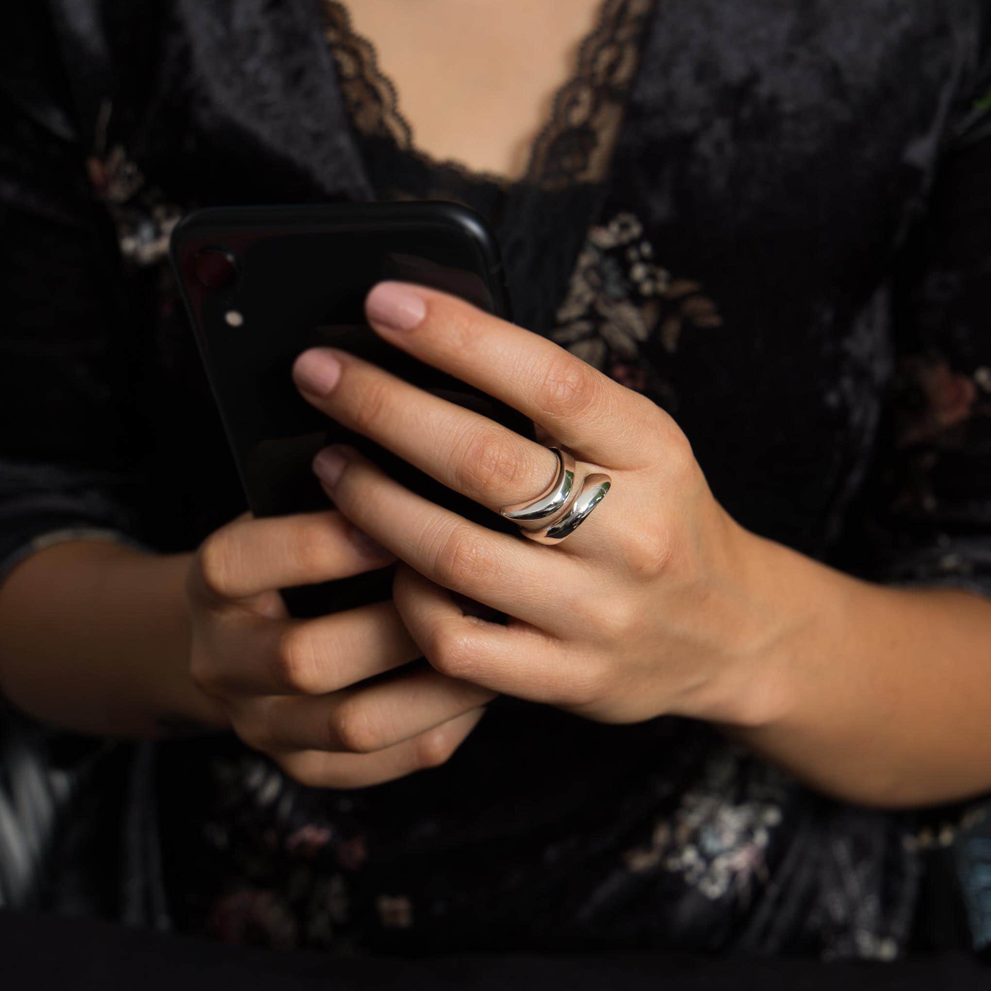 Anillo de Plata Barra Ondulada ajustable